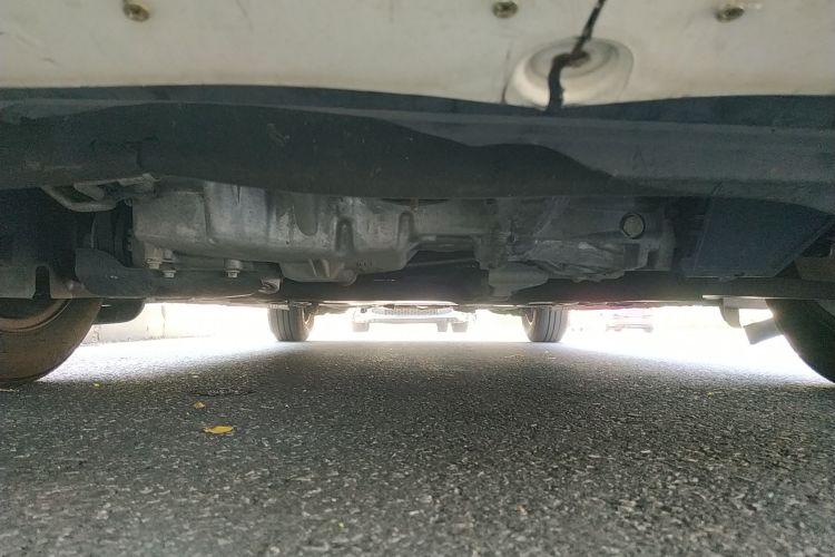 福特 福克斯 2013款 两厢经典 1.8L 手动百万纪念版局部细节9008