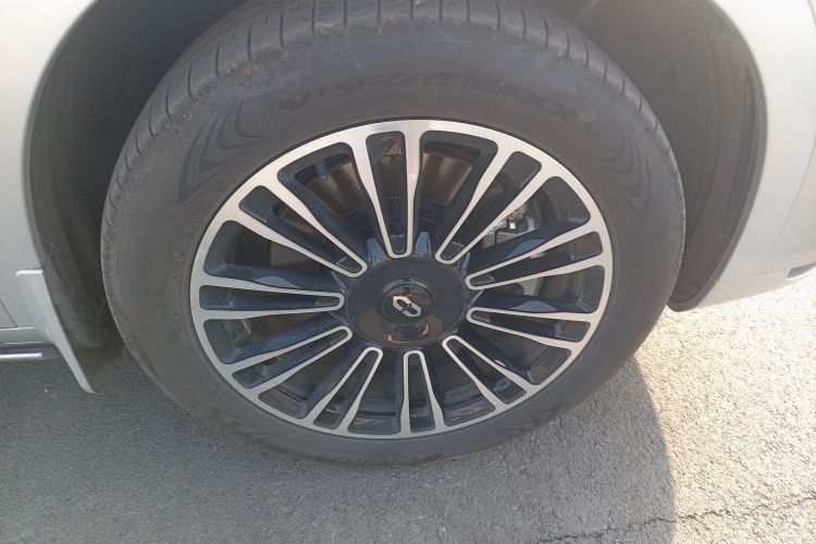 鸿蒙智行 问界M7 2024款 1.5T 后驱Plus版 5座车身外观10