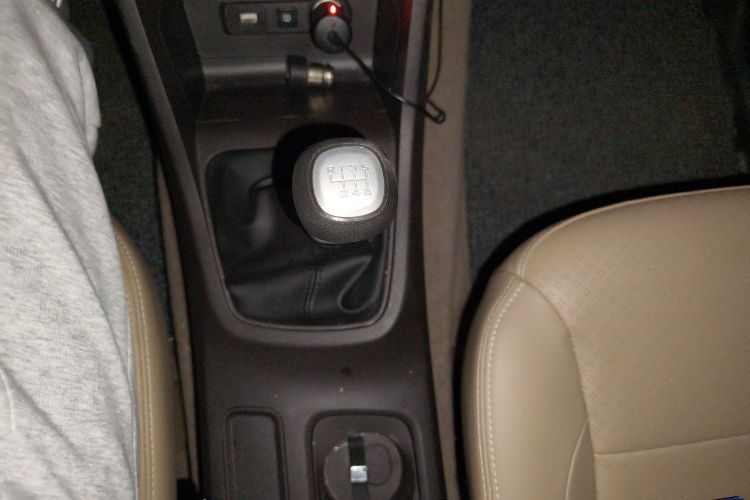 五菱汽车 五菱宏光 2021款 1.5L改款 S舒适型 液压助力LAR中控内饰18