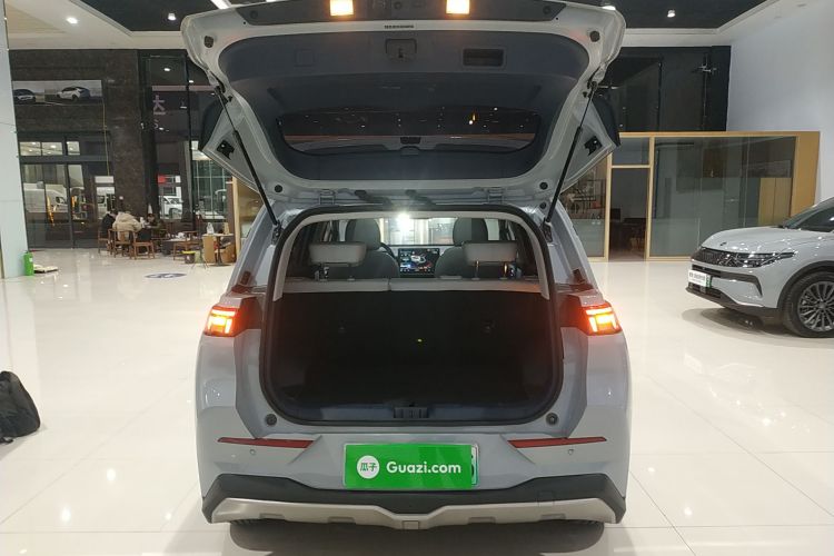 埃安 AION Y 2021款 70 智领活力版机舱底盘23