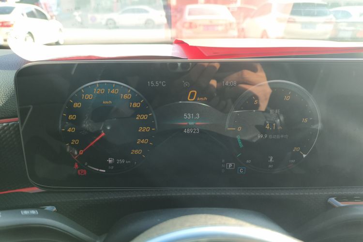 奔驰A级(进口) 2019款 A 200 动感型中控内饰14