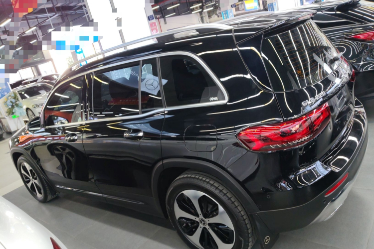 奔驰GLB 2023款 GLB 220 时尚型车身外观6003