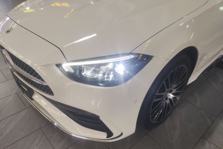 奔驰C级 2023款 C 200 L 运动版局部细节36