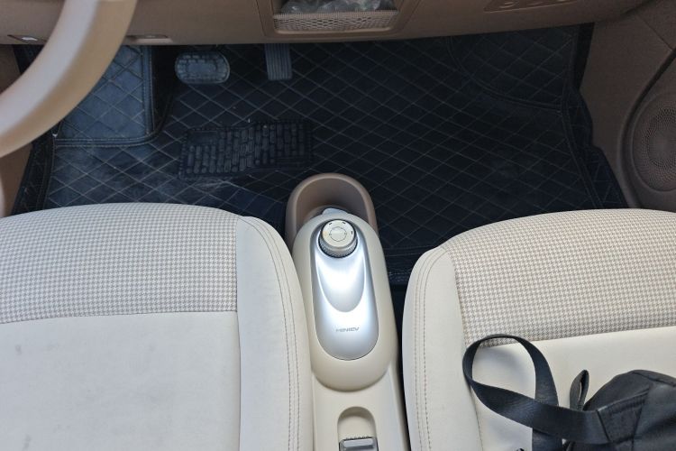 五菱汽车 宏光MINIEV 2025款 四门版 臻享款中控内饰18