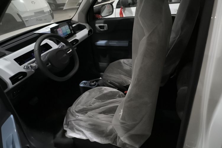 吉利银河 2024款 熊猫mini 200km 耐力熊中控内饰19