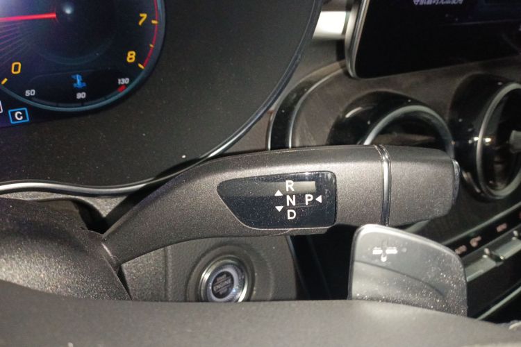 奔驰C级 2021款 C 200 L 时尚型运动版局部细节18