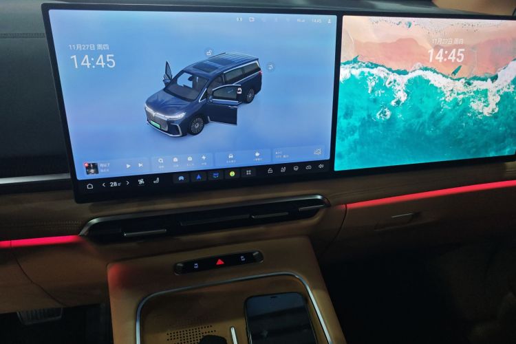 岚图汽车 岚图梦想家 2025款 PHEV 四驱尊贵鲲鹏版中控内饰16