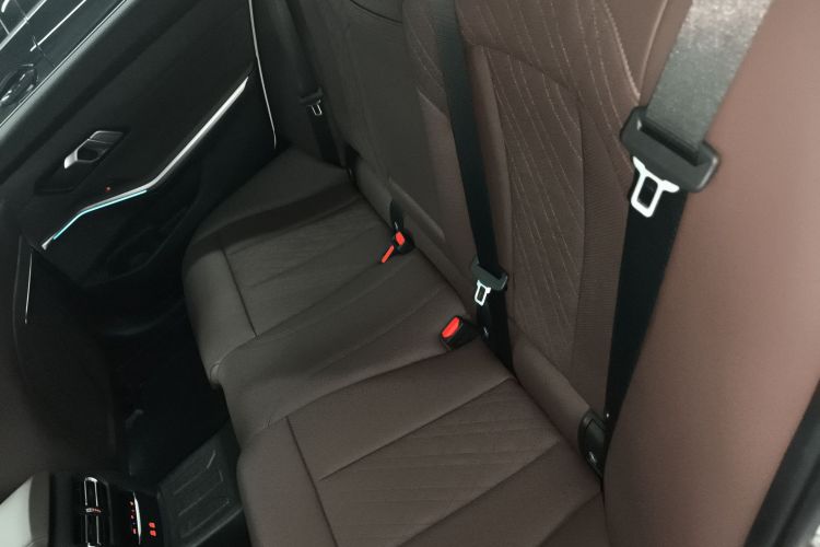 宝马i3 2022款 eDrive 35 L中控内饰7004