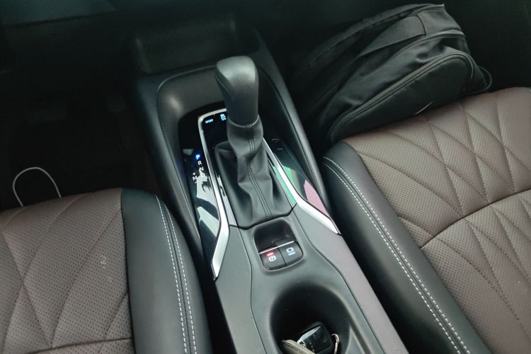 丰田 亚洲狮 2022款 2.0L 先锋版局部细节18