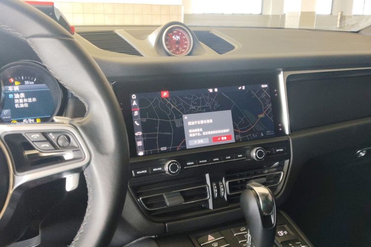 保时捷 2018款 Macan 2.0T中控内饰16