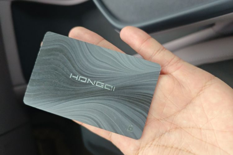 红旗天工06 2025款 660 四驱 智选版中控内饰7001