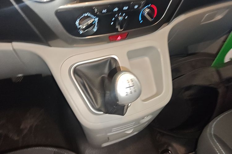 江淮瑞风 瑞风M3 2019款 PLUS 宜家版 1.8L 豪华型中控内饰18