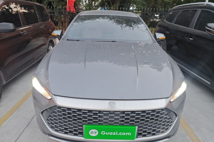 比亚迪 秦PLUS 2023款 冠军版 DM-i 55KM领先型车身外观2