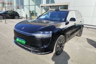 鸿蒙智行 问界M9 2024款 增程 Ultra版 42kWh 6座版