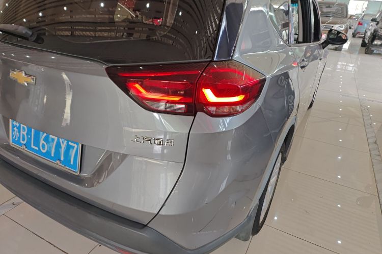 雪佛兰 沃兰多 2018款 530T 自动劲享版（5+2款） 国V车身外观6006