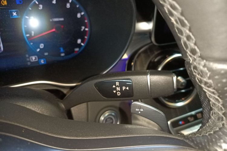 奔驰C级 2021款 C 200 L 时尚型运动版中控内饰18