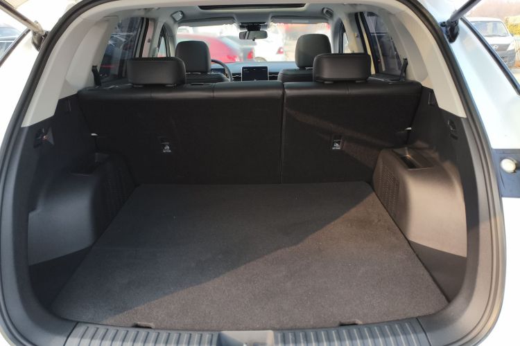 奔腾T90 2023款 1.5T DCT 自动豪华型机舱底盘23