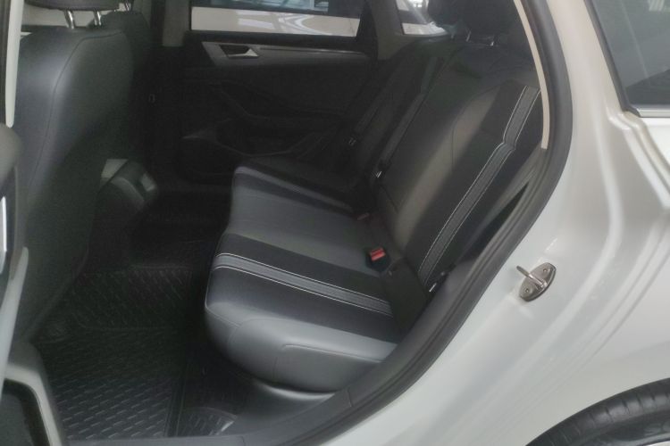 大众 速腾 2023款 300TSI DSG飞越版中控内饰21