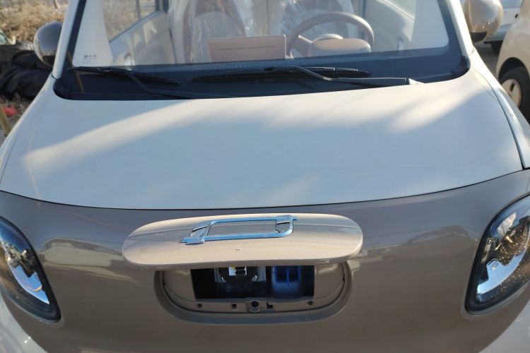 奔腾小马 2026款 222km 萌趣马 Plus机舱底盘24