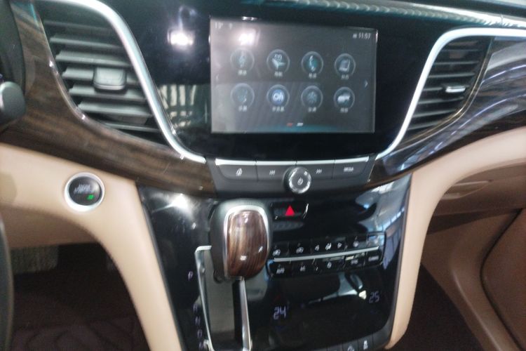 别克GL8 2017款 ES 28T 豪华型 国V中控内饰16