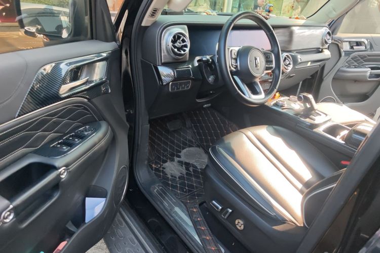 坦克300 2021款 越野版 2.0T 征服者中控内饰20