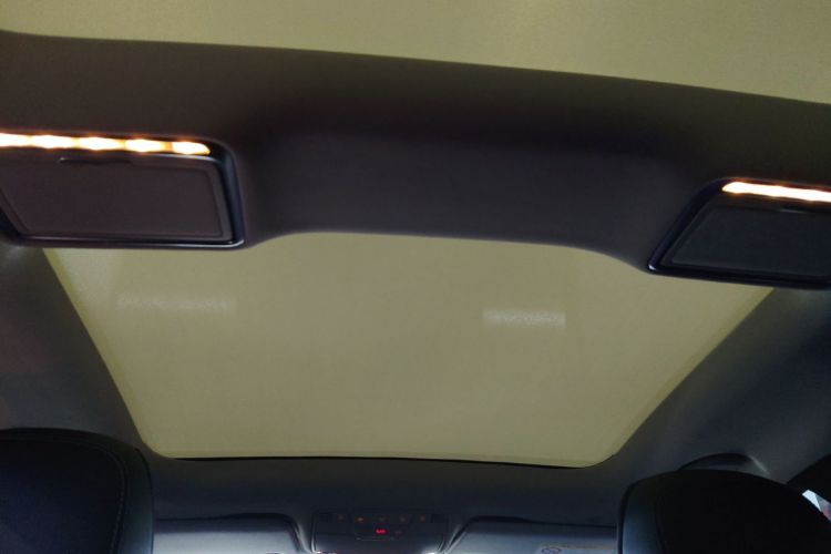 奔驰C级 2020款 C 260 L 运动版局部细节22