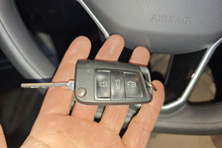 大众 朗逸 2023款 新锐 1.5L 自动新逸版中控内饰7001