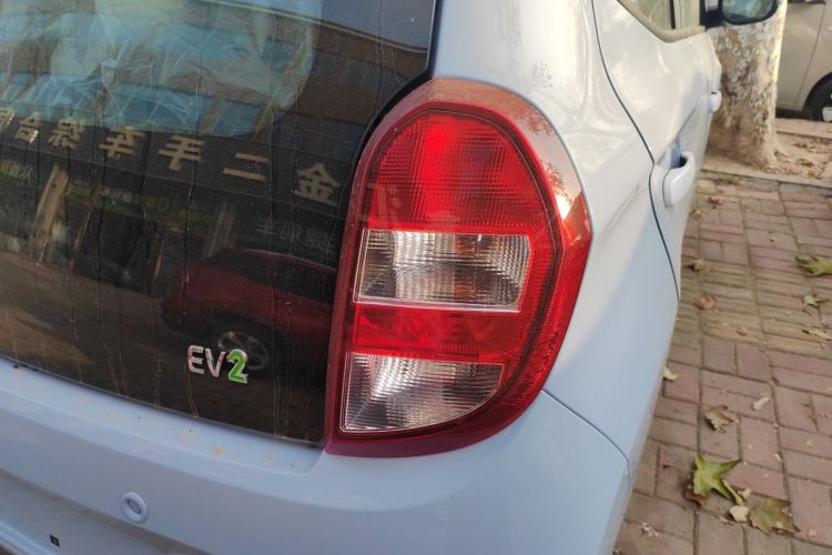 江铃集团新能源 易至EV2 2026款 PLUS+ 舒适型车身外观9