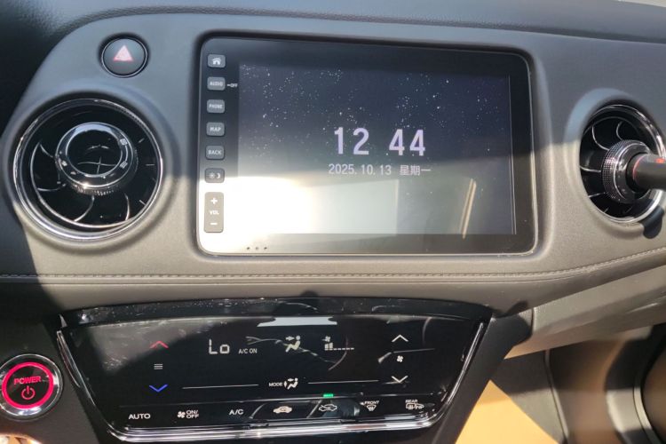 思铭 东风本田X-NV 2020款 电掣版中控内饰16