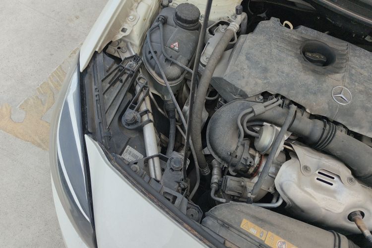 奔驰B级 2015款 B 200 动感型局部细节9005