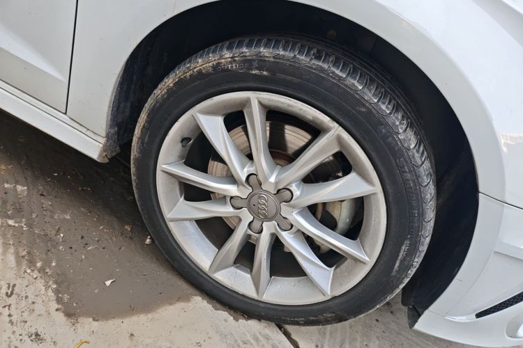 奥迪A3(进口) 2014款 Sportback 40 TFSI S line 舒适型车身外观10