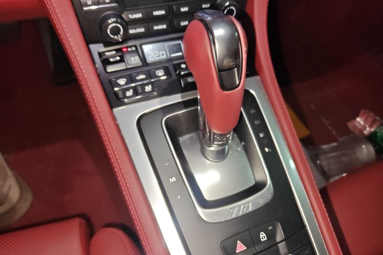 保时捷718 2022款 Cayman 2.0T中控内饰18