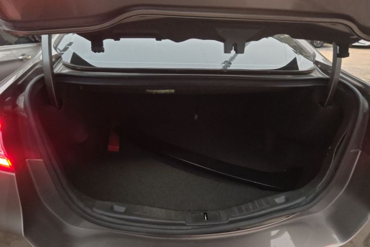 福特 蒙迪欧 2013款 2.0L GTDi200时尚型机舱底盘23