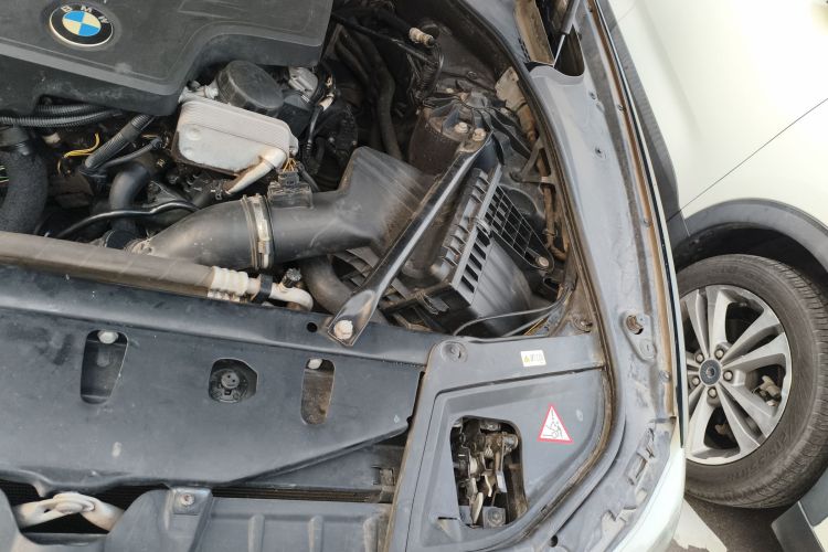 宝马5系 2013款 525Li 豪华型局部细节9007