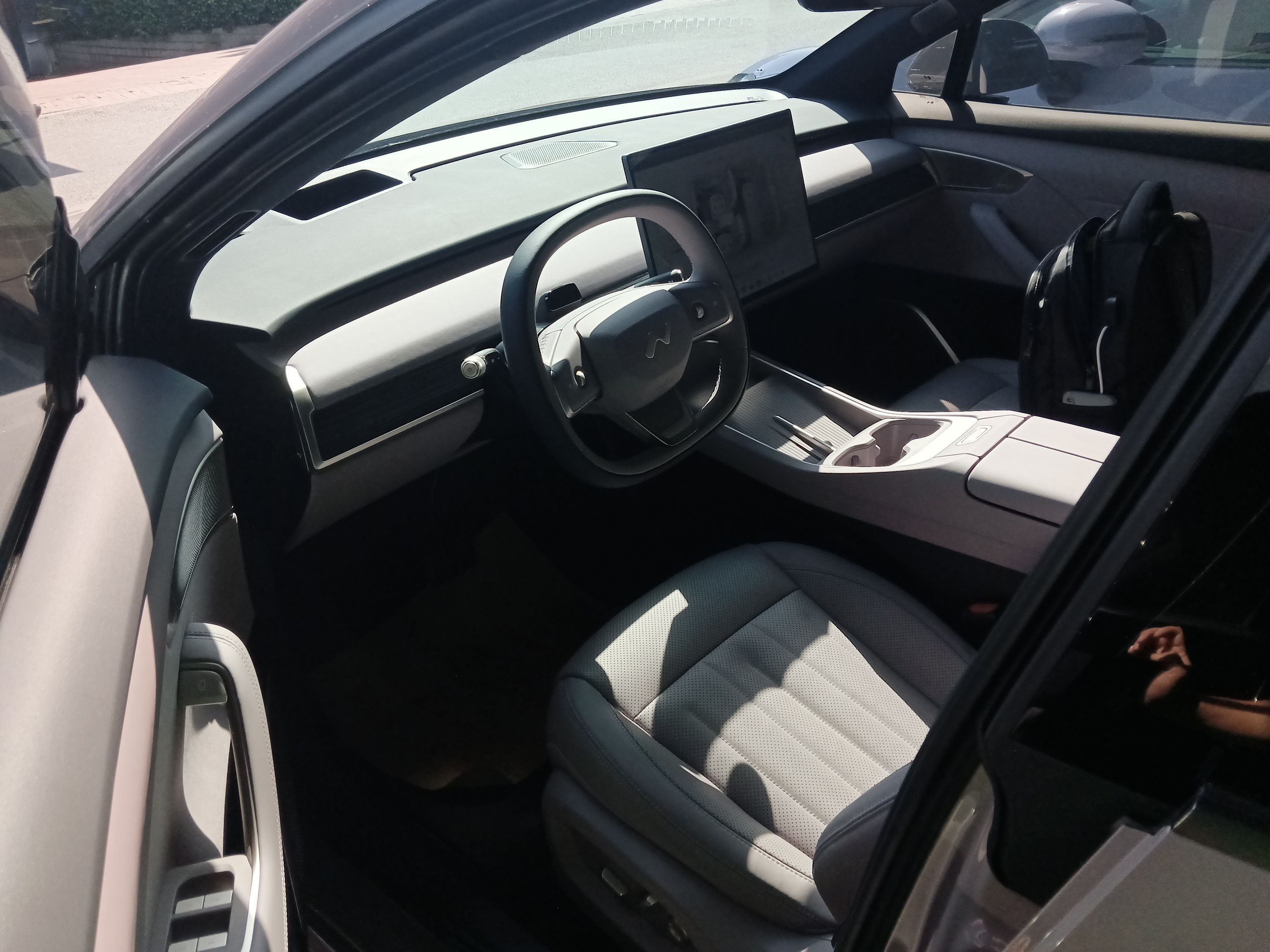 乐道L60 2024款  60kwh 后驱版