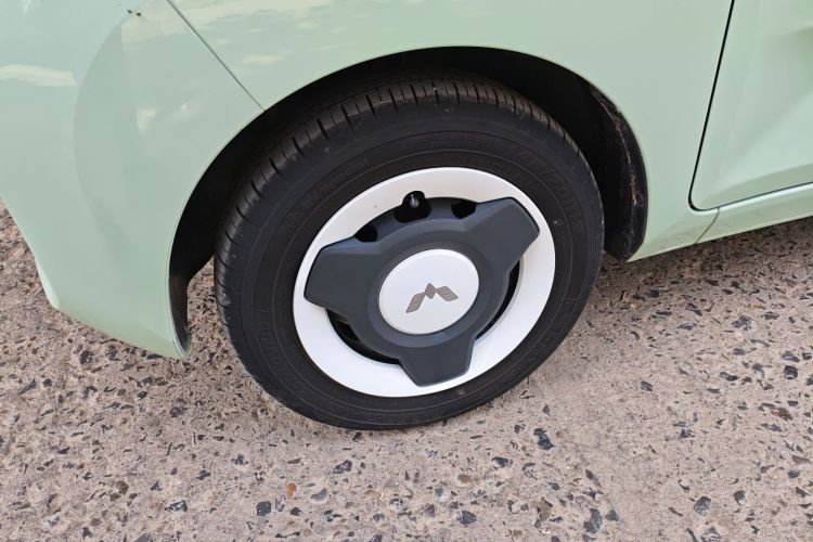 五菱汽车 宏光MINIEV 2022款 马卡龙臻享款 磷酸铁锂车身外观6007