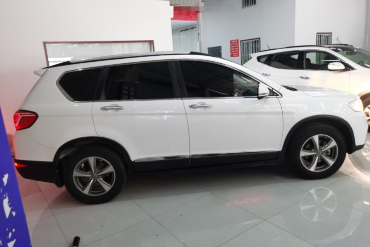 哈弗H6 2014款 运动版 2.4L 自动精英型车身外观7