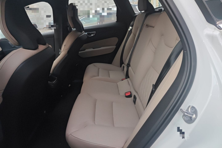 沃尔沃XC60 2026款 B5 四驱智远豪华版中控内饰21