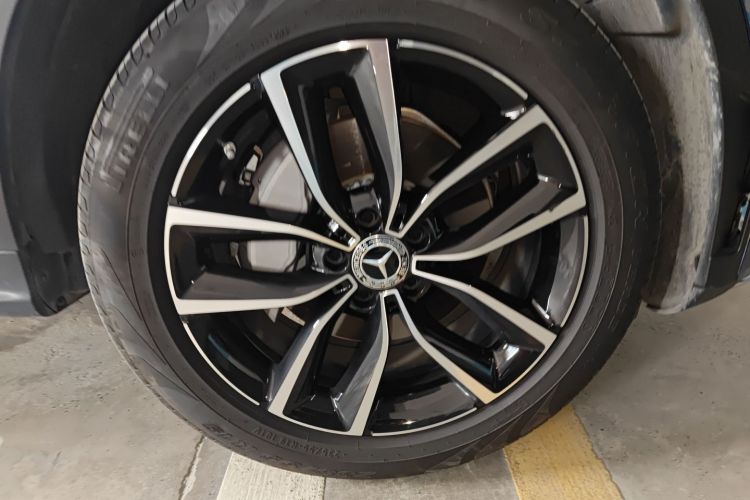 奔驰GLC 2022款 GLC 300 L 4MATIC 动感型车身外观10