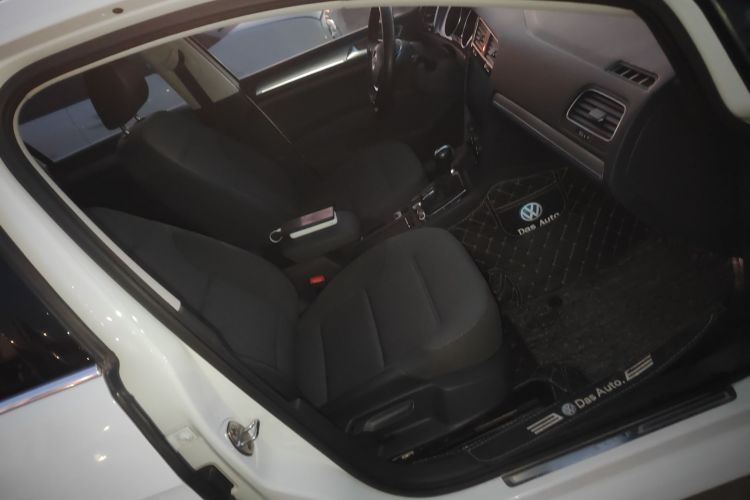 大众 高尔夫 2018款 1.6L 自动舒适型局部细节41