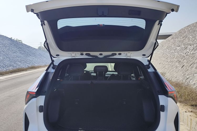 吉利汽车 2023款 博越COOL 1.5TD 智慧型机舱底盘23