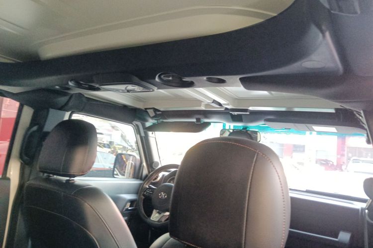 北京越野 北京BJ40 2016款 40L 2.3T 自动四驱尊享版中控内饰22