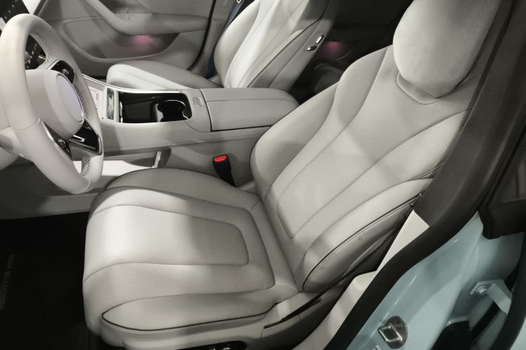 鸿蒙智行 智界S7 2025款 703km Ultra运动版中控内饰19