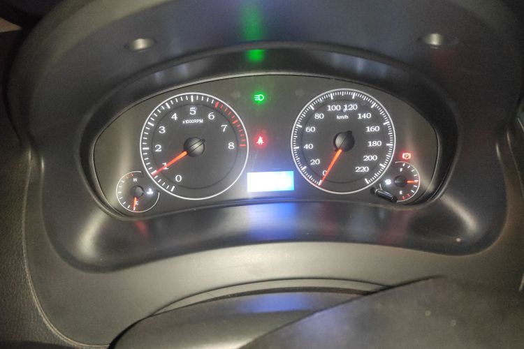 吉利汽车 金刚 2016款 1.5L 手动精英型中控内饰14