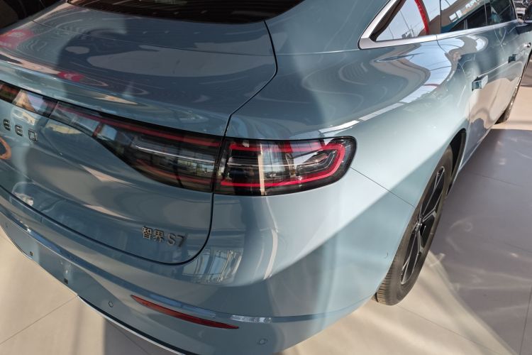 鸿蒙智行 智界S7 2024款 Max 后驱长航智驾版车身外观9