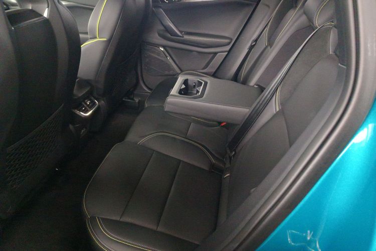 领克06 2023款 Remix 1.5T 劲Halo中控内饰7004