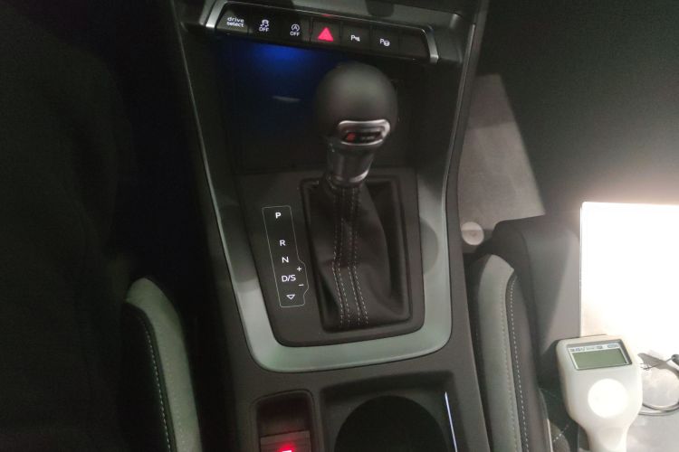 奥迪Q3 2024款 40 TFSI 时尚动感型中控内饰18