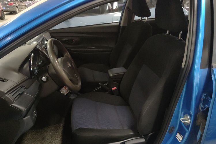 丰田 YARiS L 致炫 2014款 1.3E 自动魅动版中控内饰19