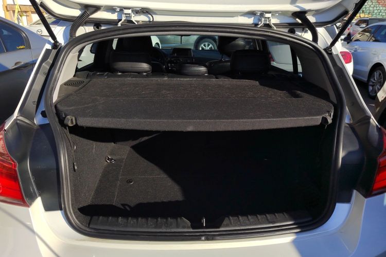 宝马1系(进口) 2018款 118i 领先型机舱底盘23