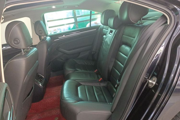 大众 辉昂 2018款 改款 380TSI 两驱商务版中控内饰21